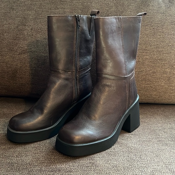 NEW Vince Camuto Leather Bodhieee Bootie Size 5.5 - Picture 3 of 16